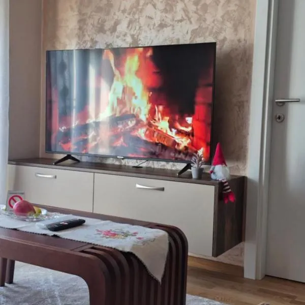 Apartman Mikulic 2, hotel in Subotica