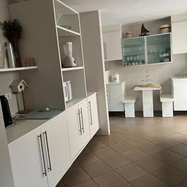 Casa espetacular com 5 quartos 50 metros do mar - Foto 3