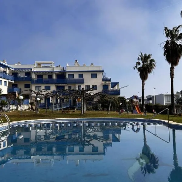 PLAYAVACACIONES SAN DAMIAN con aire y PK, viešbutis mieste Alcossebre