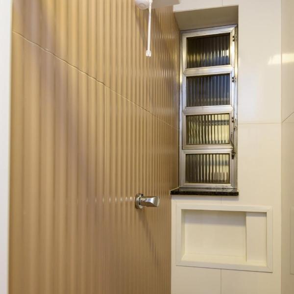Quarto e sala charmoso com garagem em Copacabana! - Foto 3