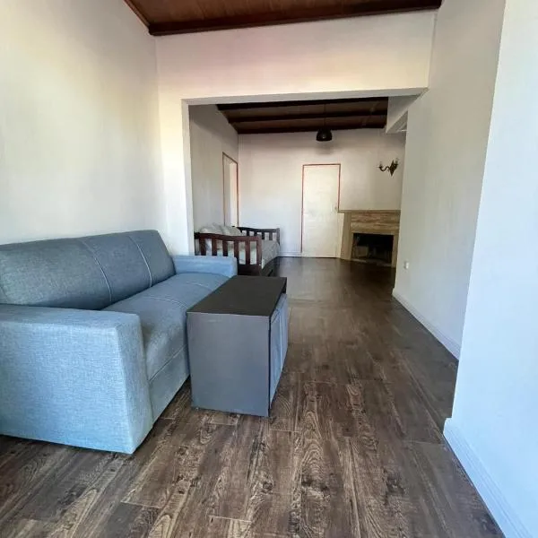 Apartamento completo cerca de shopping colonia, hotel en Colonia del Sacramento