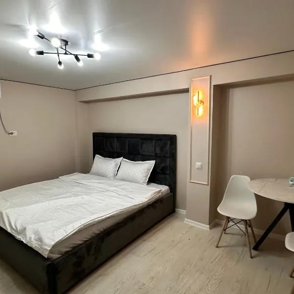 Meridian Hotel, hotel in Almaty