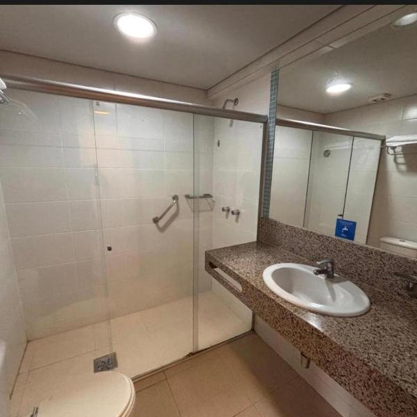 Blue Tree Flat 806 no Adrianopolis -Acomoda 6 pessoas - Foto 3