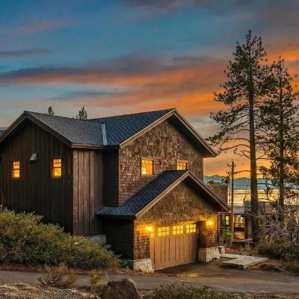 Atkinson by AvantStay, hotel in Tahoe Vista