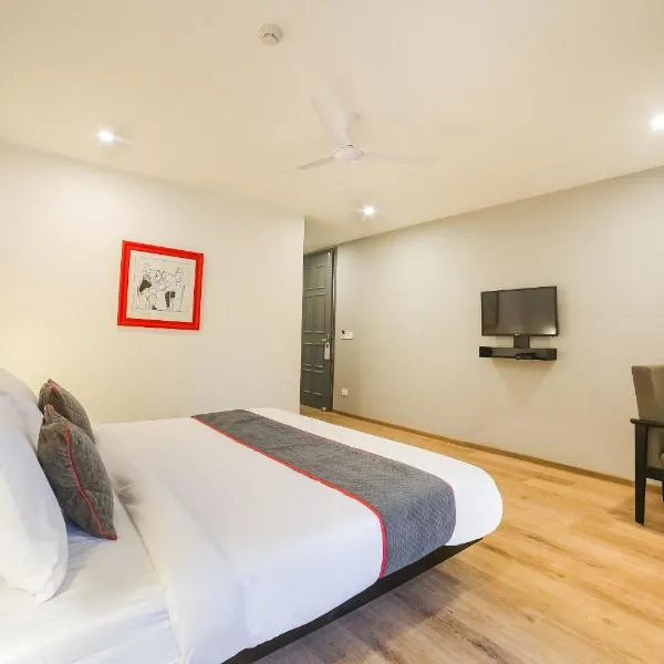 Townhouse 557 Near Golf course road, Hotel in Gurgaon