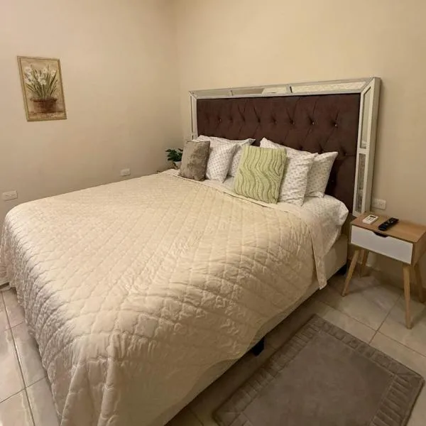 Loft Corceles 1, Zona Bonita, hotel en Hermosillo