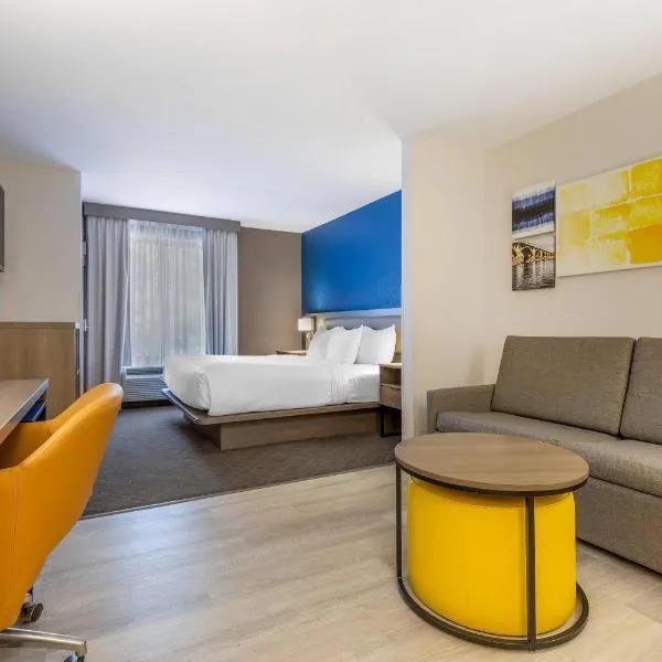 Comfort Suites Columbia Northeast - Fort Jackson, khách sạn ở Dentsville