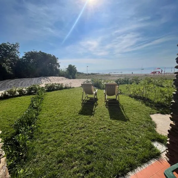 Villa 4 Fronte Mare, hotel u gradu Stintino