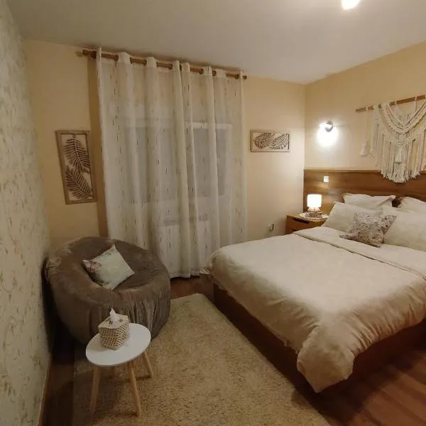 Viesnīca Apartament Valeni pilsētā Veleni de Munte