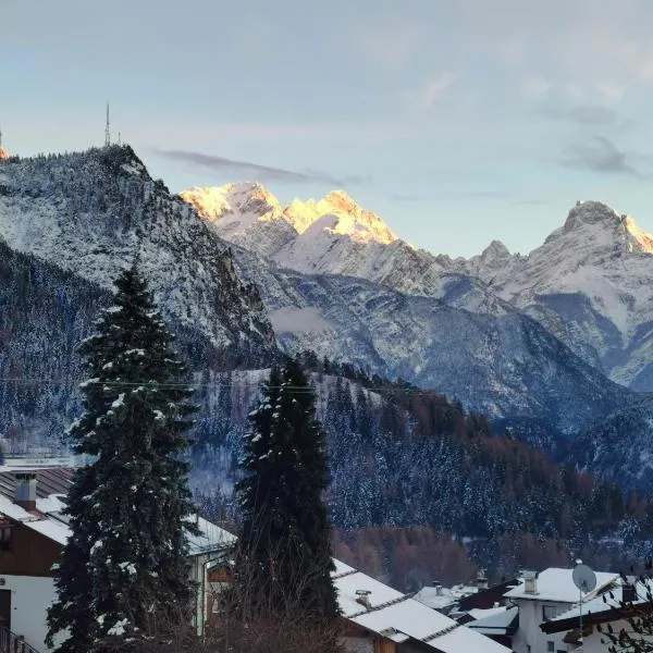 CASA DI PAOLA nel CIELO delle DOLOMITI – hotel w mieście Valle di Cadore