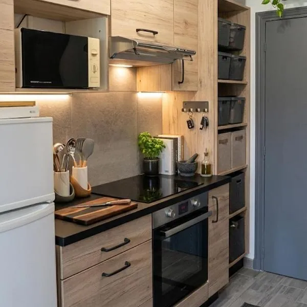 Les Fougères، فندق في ميتابييف