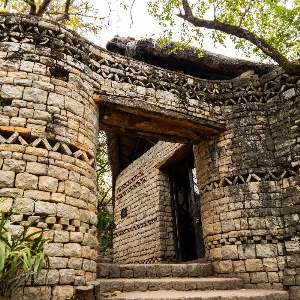 Lodge At The Ancient City، فندق في Masvingo