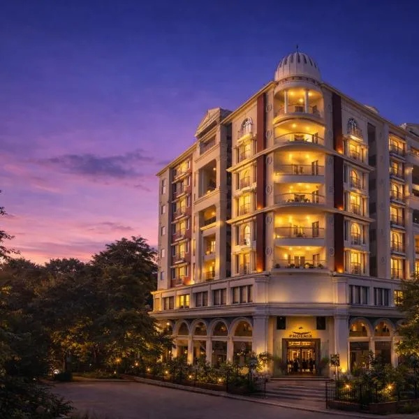 Phoenix Unmatched Comfort - Hotel Near Fateh Sagar Lake Udaipur, hotel sa Udaipur