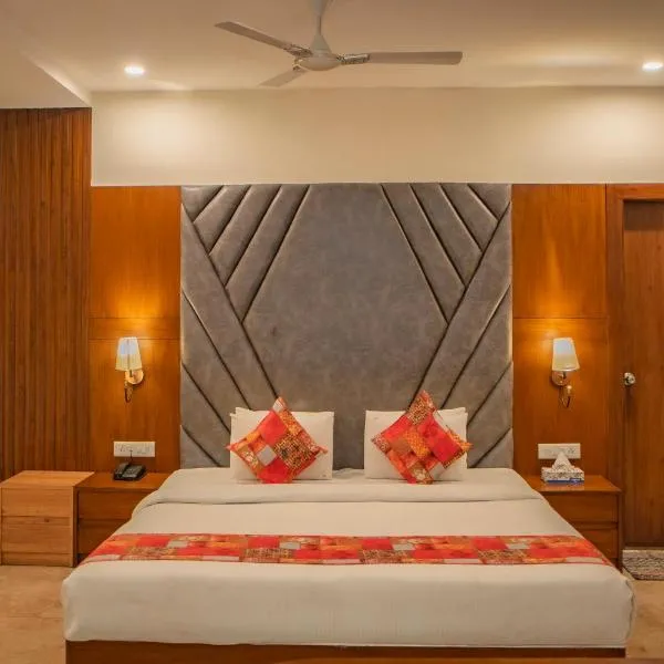 Hotel Amantran Inn - City Centre photo 2
