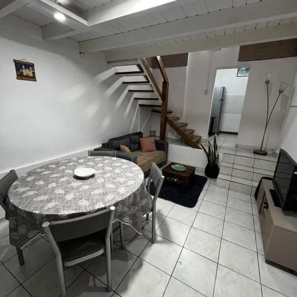 Relax en el Centro, Moderno Depto con AC y Estilo, hôtel à Posadas