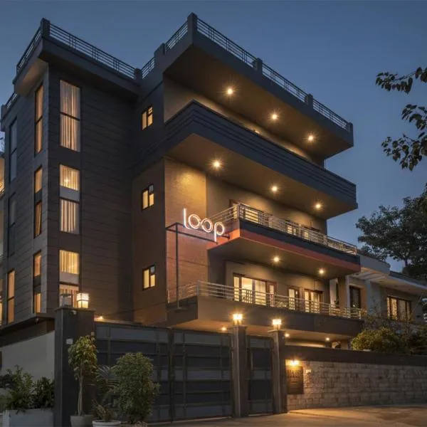 Loop by Zolo Baani Square, Gurugram, ξενοδοχείο σε Γκουργκάον