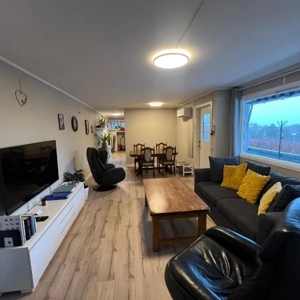 Velkommen til en koselig leilighet på Sørlandet!, hótel í Kristiansand