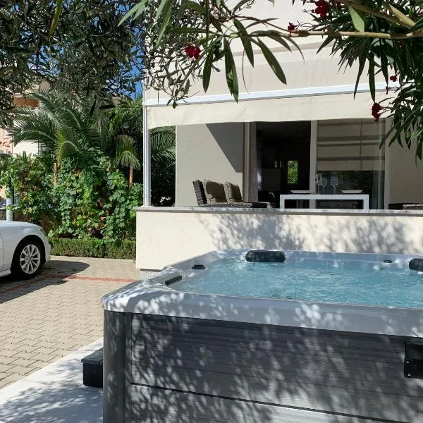 Fantasy Classic Maisonette, hotel u Novalji
