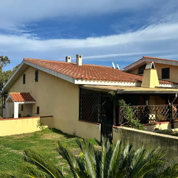 Grillo del faro-veranda con barbecue, hotel v Palau