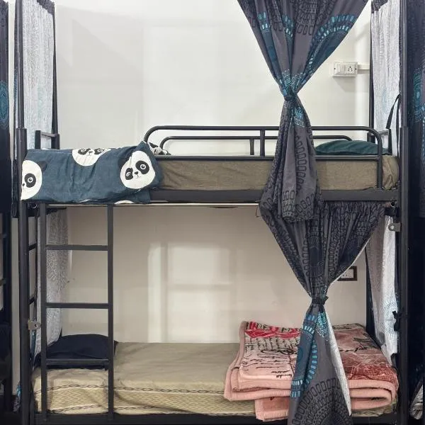 마투라에 위치한 호텔 Manavi Home Stay