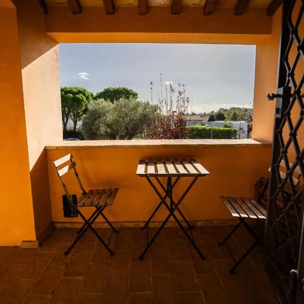 IMMERSA NEL VERDE 2, hótel í Osimo