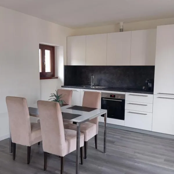 Vacallo Panorama Apartment - RentuGoo Travel，沃卡羅的飯店