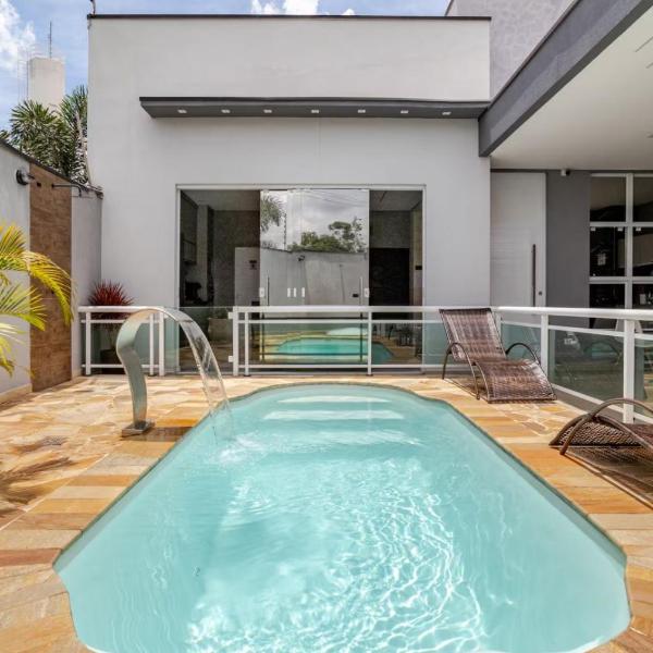 Casa com Piscina, área Gourmet e Ar Condicionado