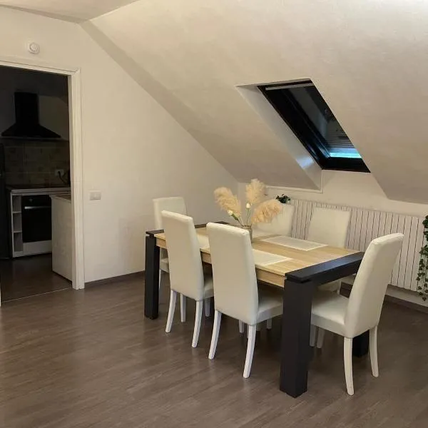 Lake Maggiore Italy Apartaments - RentuGoo Travel, hotel di Canonica