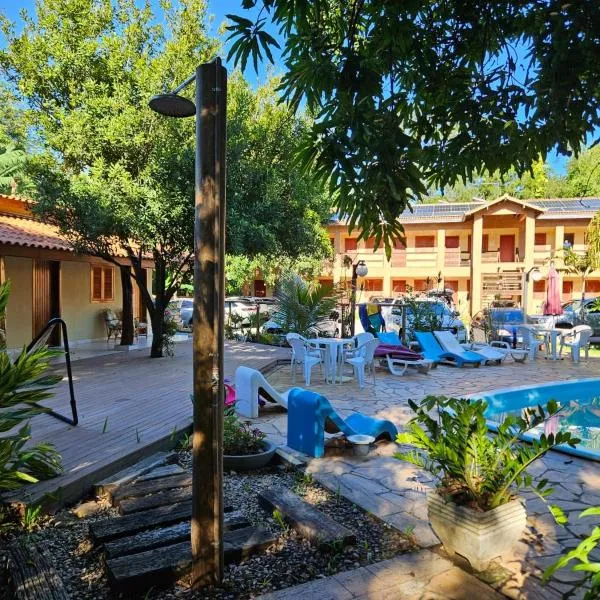 Pousada Circuito, hotel u gradu Žaguariuna