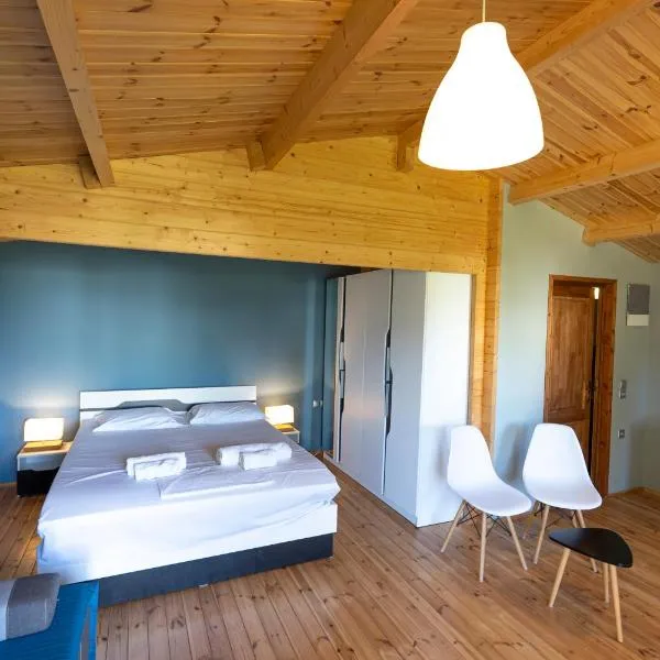 Golden Sun Bungalows, hotel Palaiokatoúna városában