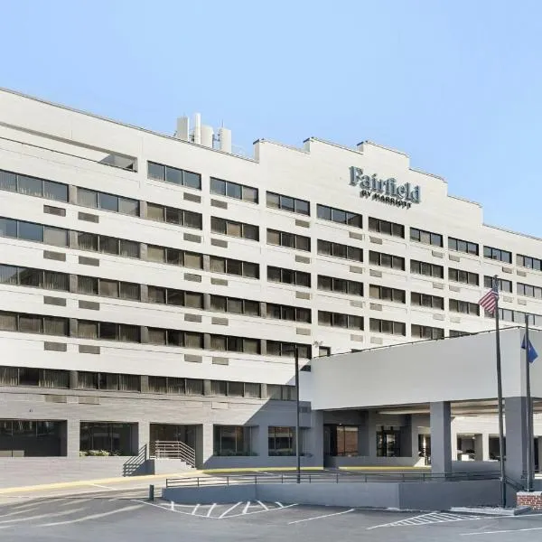 Fairfield by Marriott Inn & Suites Charleston Downtown, hotel in Charleston