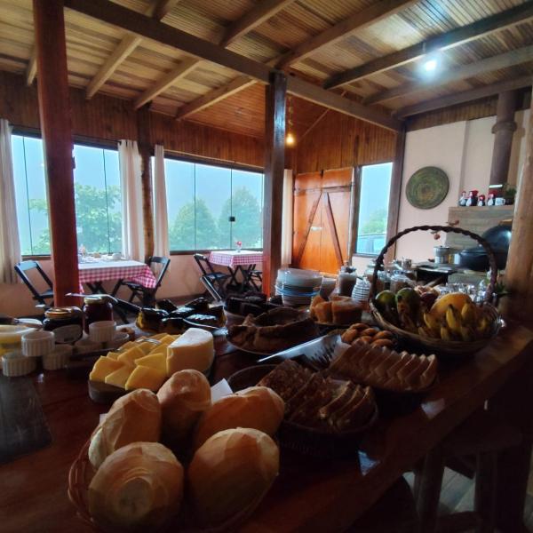 Chalés românticos com hidromassagem e lareira em área rural de visconde de Mauá Pousada Bela Helena - Foto 5