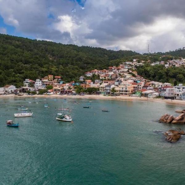 A poucos passos do mar, Casa em Ganchos de Fora - Foto 5
