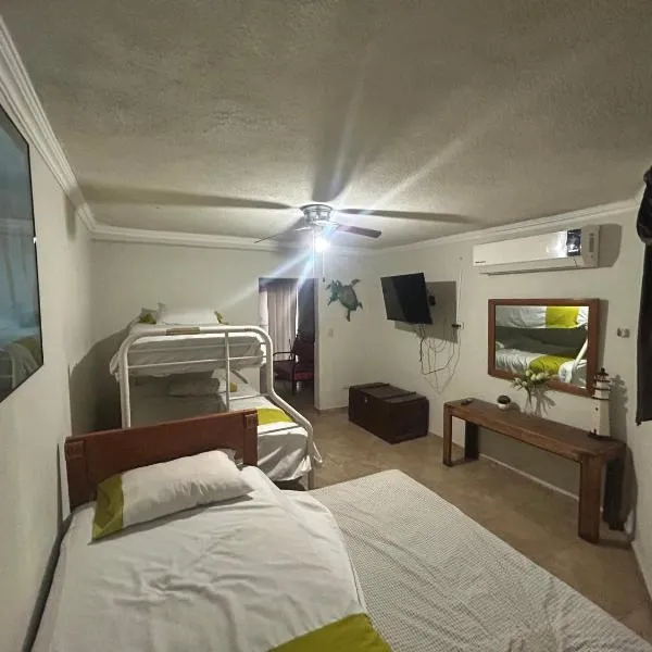 Departamento 1 tecalai San Carlos, Sonora, México, hotel en Rancho El Pozo