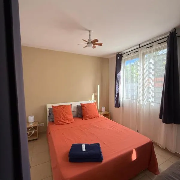 HeiBNB -Appart situé à Pirae โรงแรมในPirae