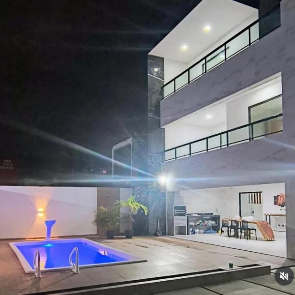 Casa Moderna 4 quartos 4 suites a 120 metros da praia
