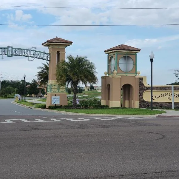 8804 Cruden Bay Court, Hotel in Kissimmee