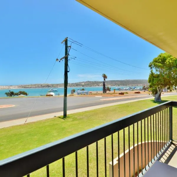Riverview Holiday Waterfront Apt 23 - 1st Floor - Kalbarri WA, hotel in Kalbarri