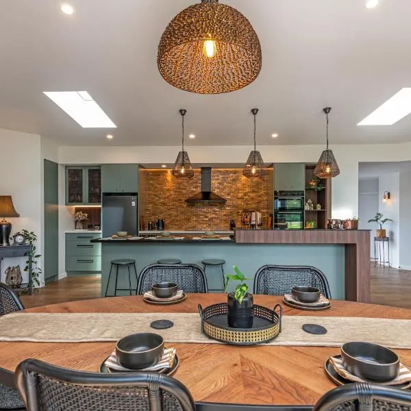 Riverside Retreat Entire home, готель у місті Палмерстон-Норт
