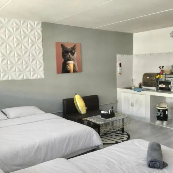 IMPACT popular condo c5 แม่ตังค์, hotel din Ban Bang Phang