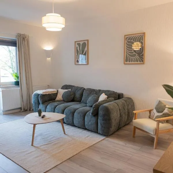 Stilvolles Apartment Nähe City & Events in Bochum mit Balkon, hotel sa Bochum