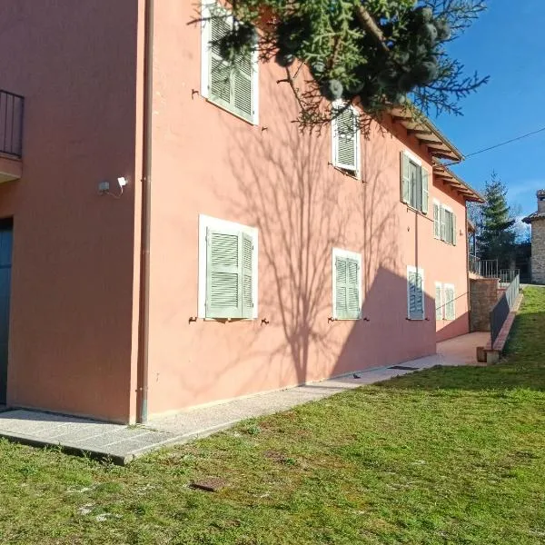 La villa di zio Pino، فندق في كاميرينو