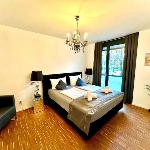BeeFree City Connect Metro Bus Shops Olympia, hotel in Munich