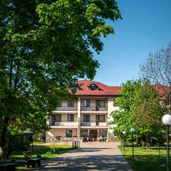 Bogolvar Retreat Resort, hotel v destinaci Antalovci