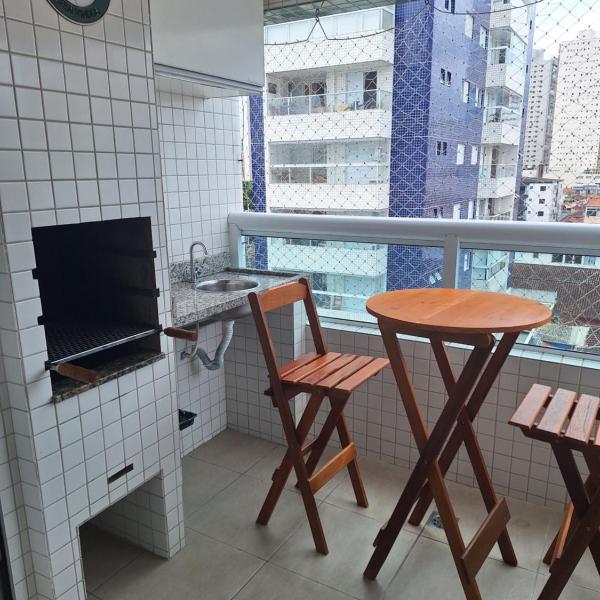 Ar Condicionado , Churrasqueira na Sacada, Roupas de Cama e Toalhas, Wifi, Bebedor, TV, próximo a praia na Guilhermina - Foto 5