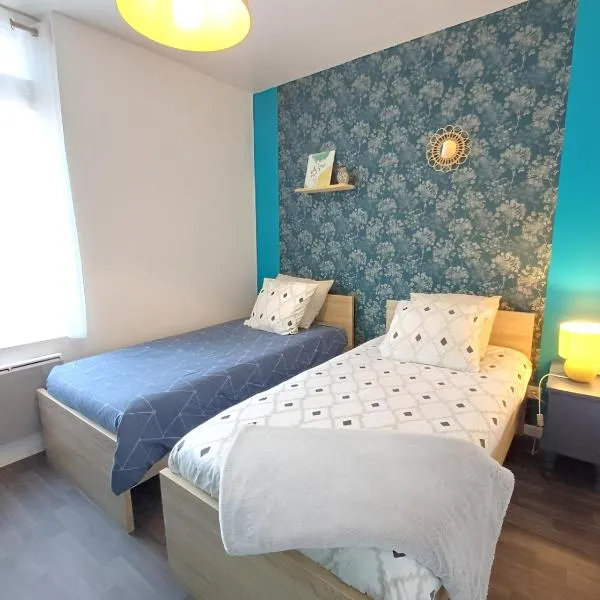 L'artistique, Maison pour 4 personnes, 2 chambres, stationnement gratuit, petite cour, spacieux, atypique、アミアンのホテル