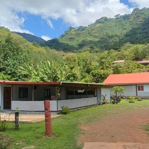 Nuku Hiva Pitake Lodge, hotel Nuku Hiva városában