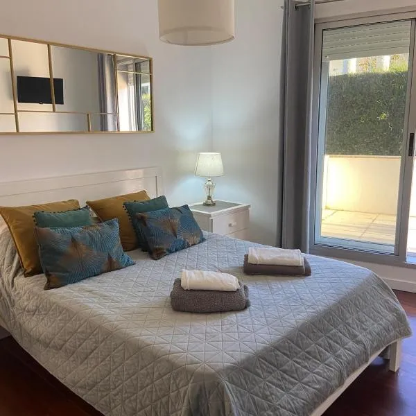 Apartment by the sea & town, khách sạn ở Esposende