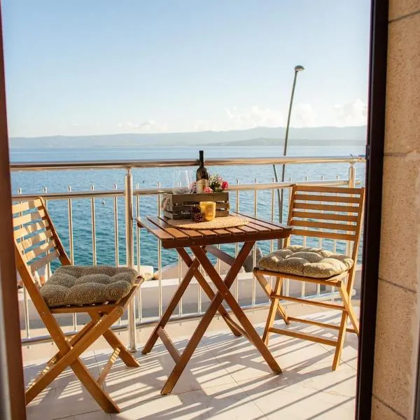 TOP LOCATION! BEACH & CENTER APT 4, hotel v destinaci Bol