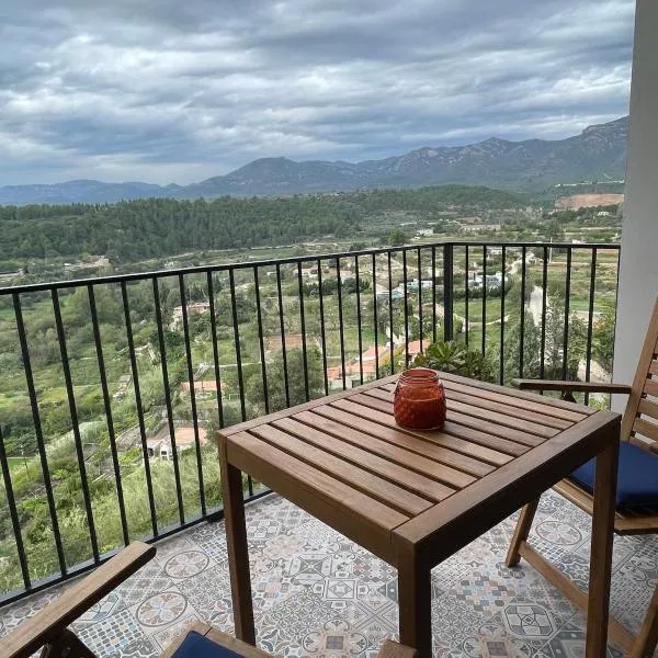 Les Casetes, hotel u gradu 'La Senia'